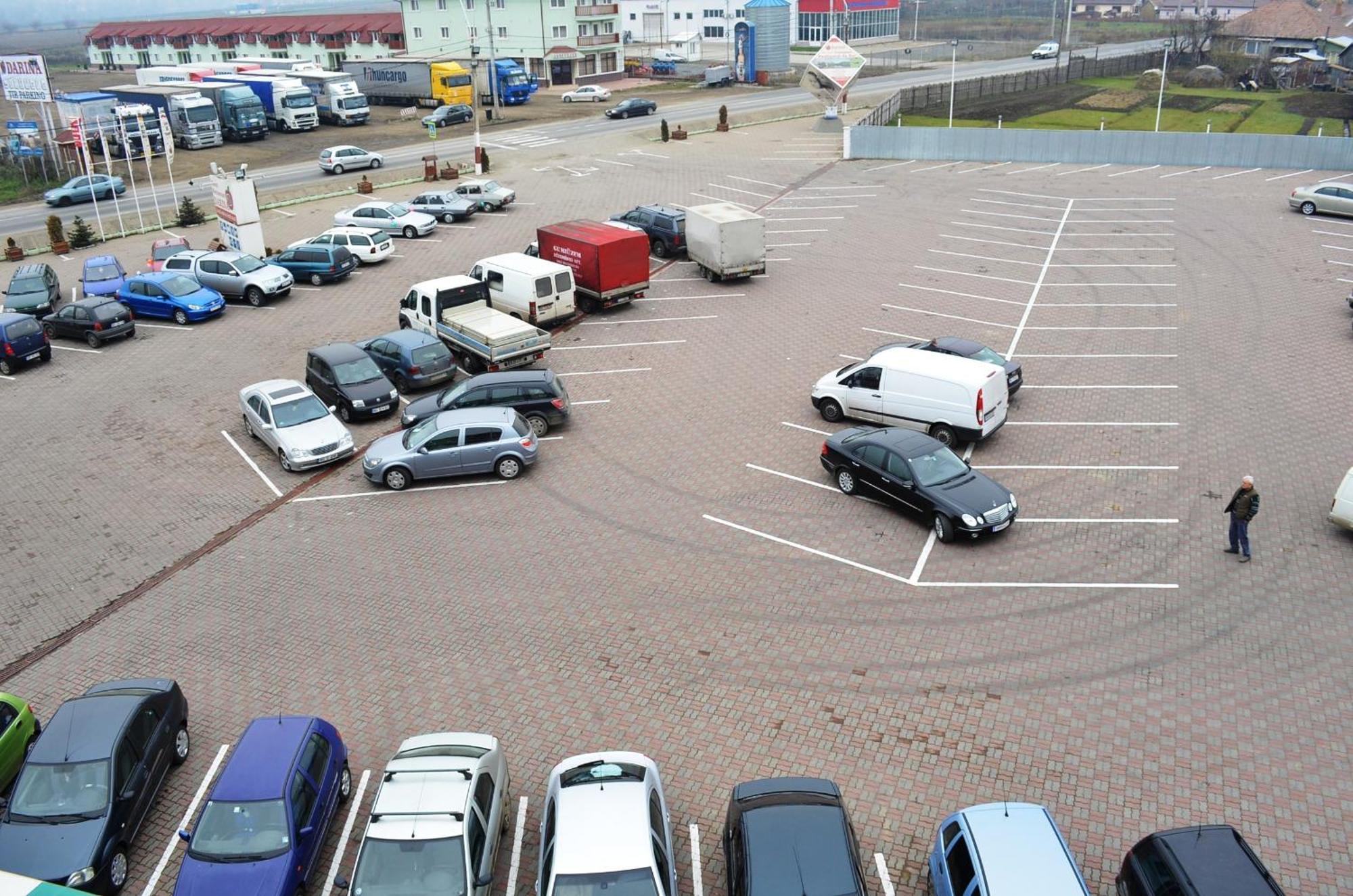 Motel Darina Ungheni  Eksteriør billede