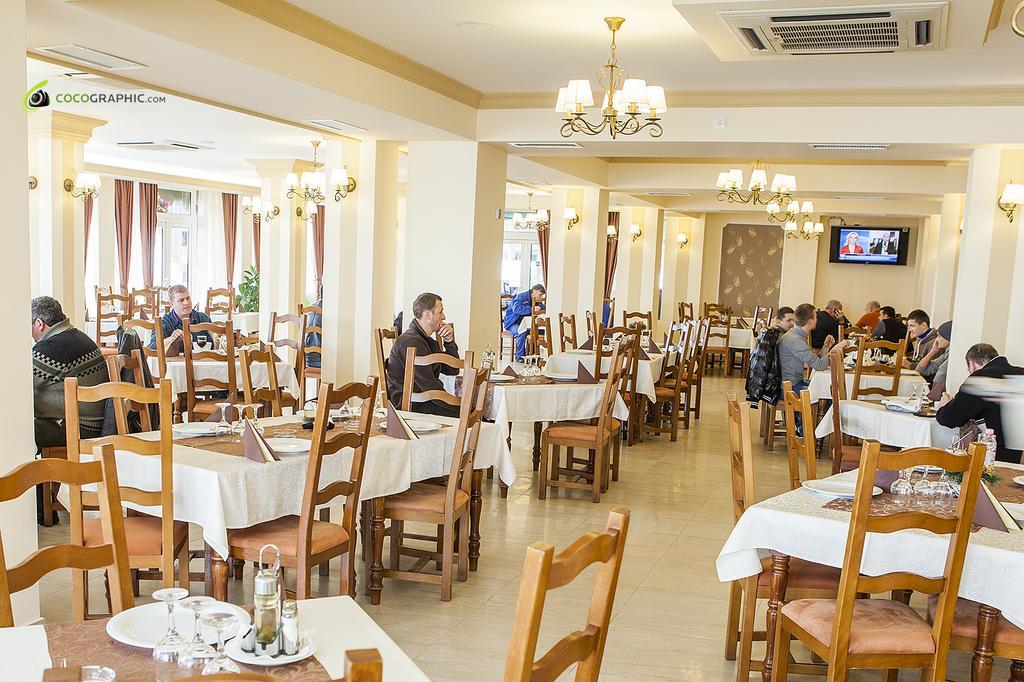 Motel Darina Ungheni  Eksteriør billede
