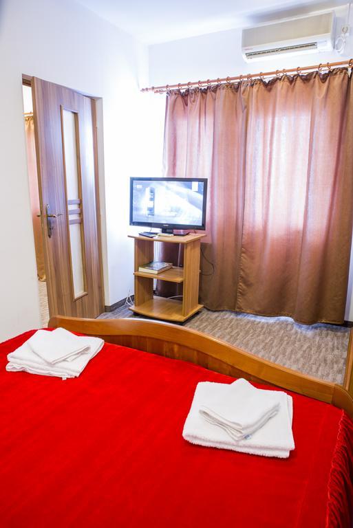 Motel Darina Ungheni  Eksteriør billede
